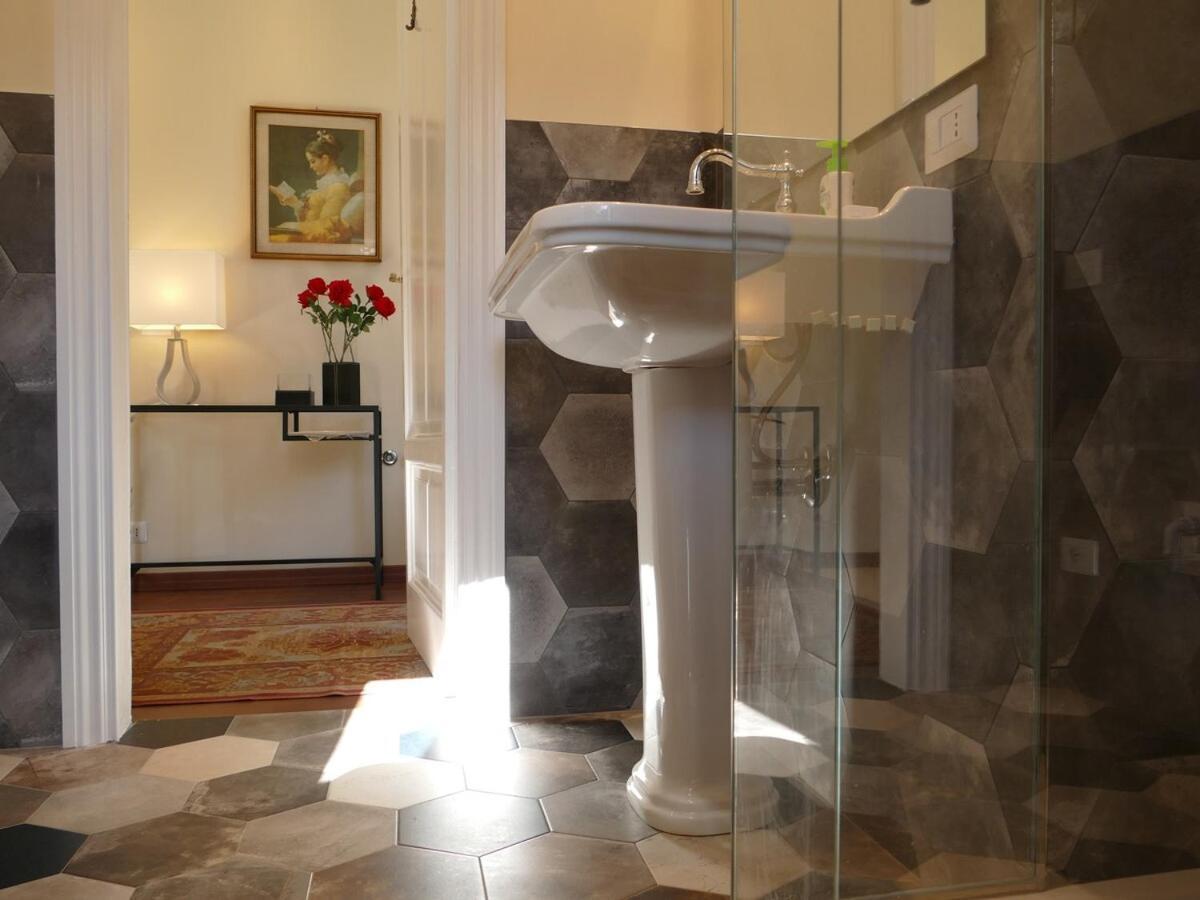 Donna Nilla, A Large And Cozy Flat In Porta Venezia Mailand